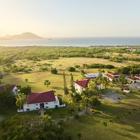 Mount Nevis Hotel Bagian luar foto