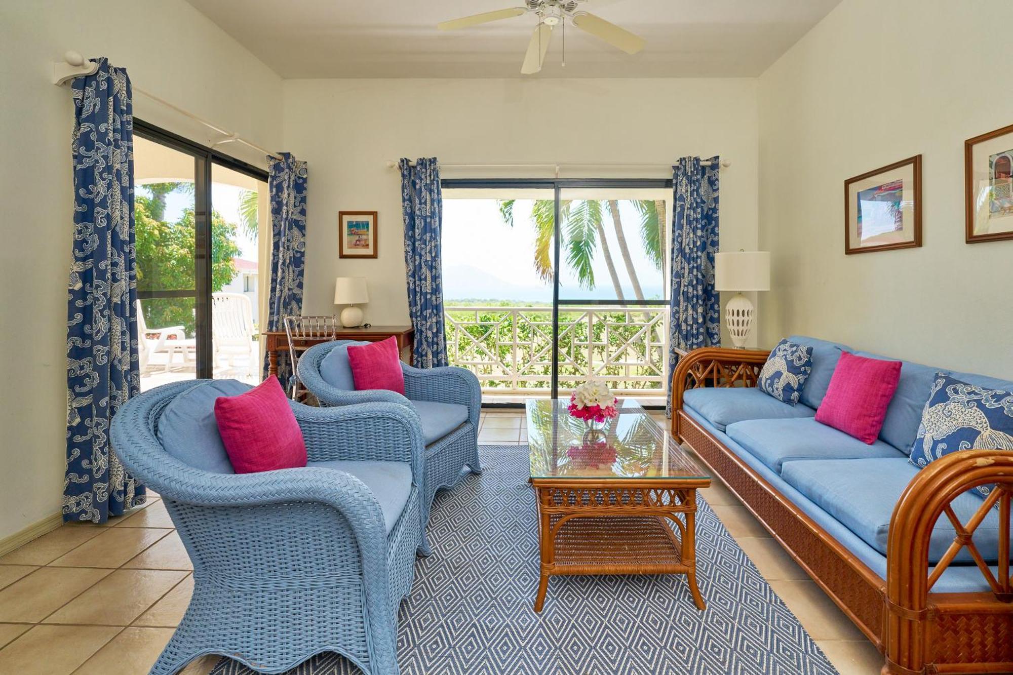 Mount Nevis Hotel Bagian luar foto