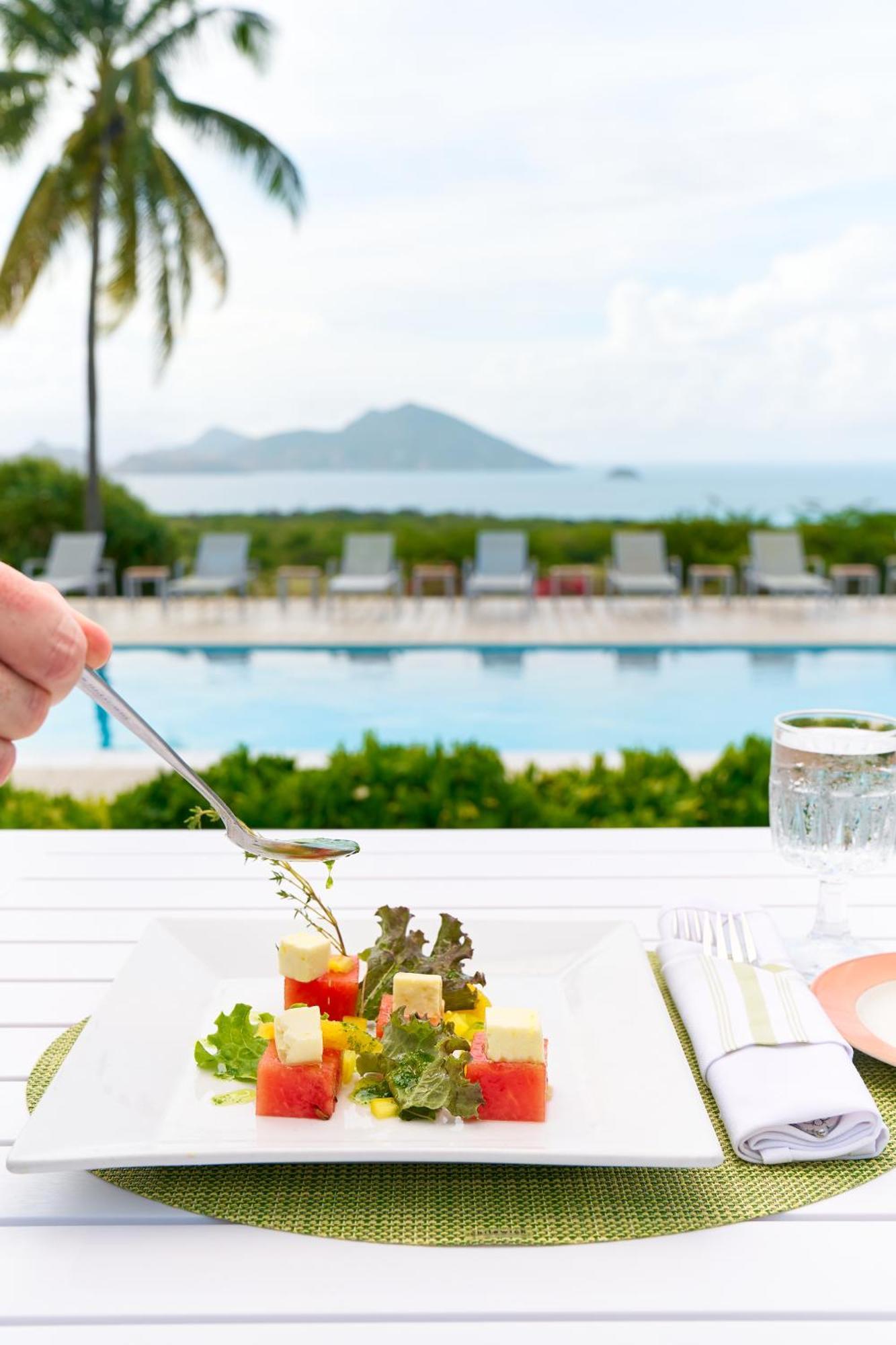 Mount Nevis Hotel Bagian luar foto