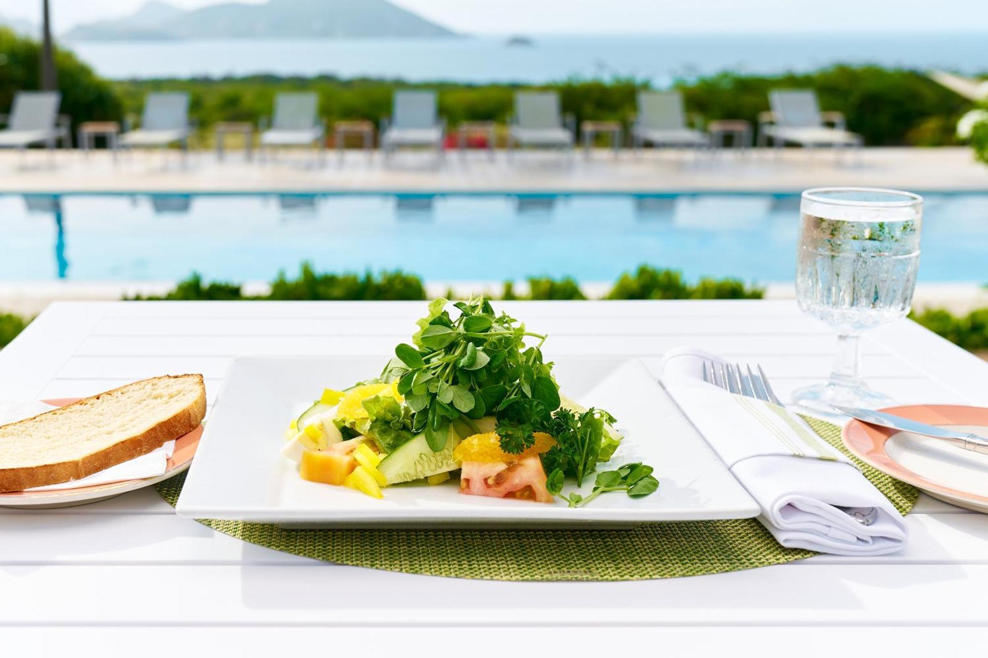 Mount Nevis Hotel Bagian luar foto
