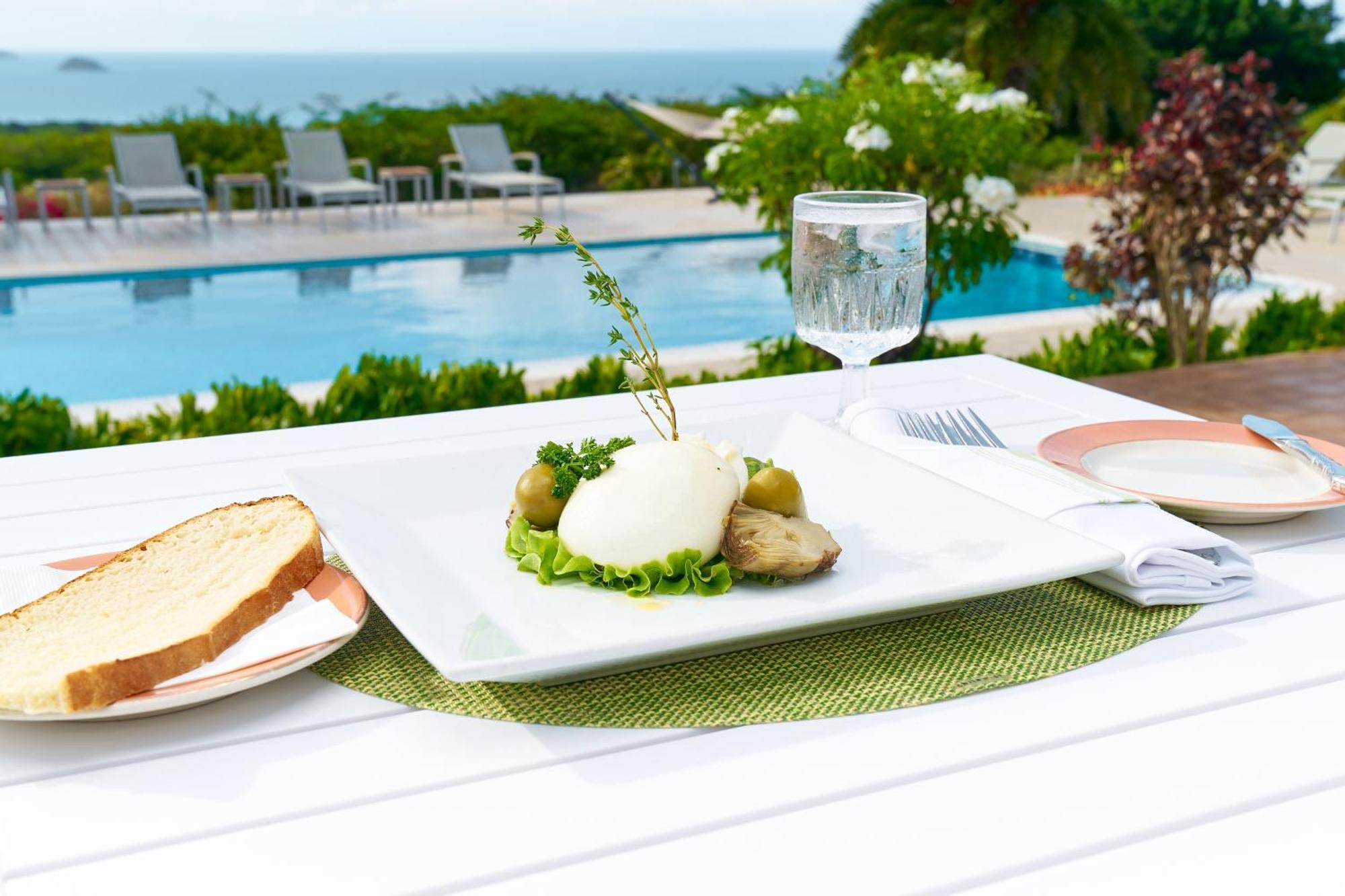 Mount Nevis Hotel Bagian luar foto