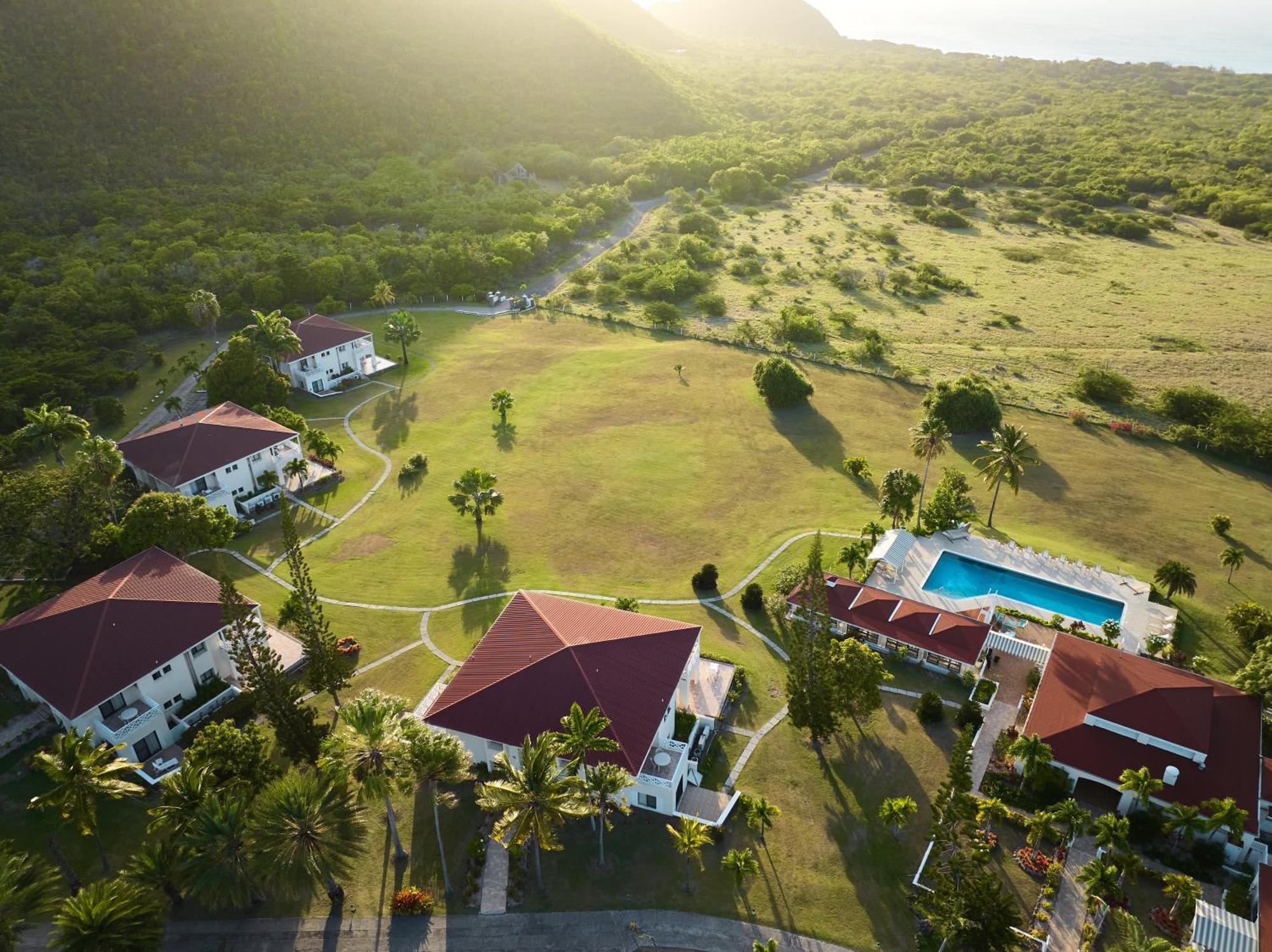Mount Nevis Hotel Bagian luar foto