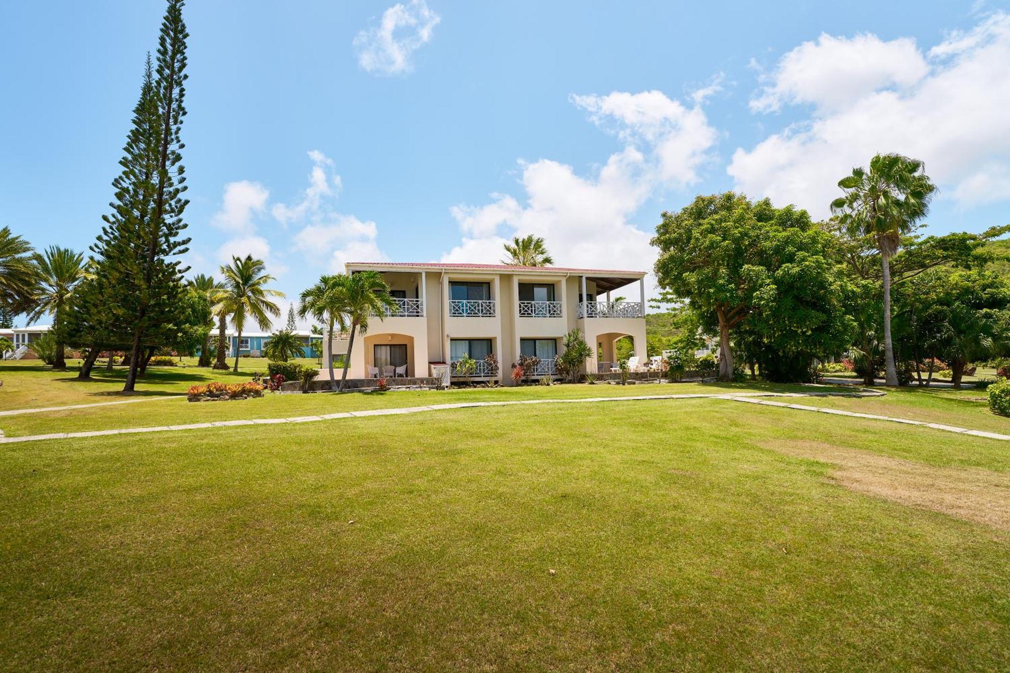 Mount Nevis Hotel Bagian luar foto