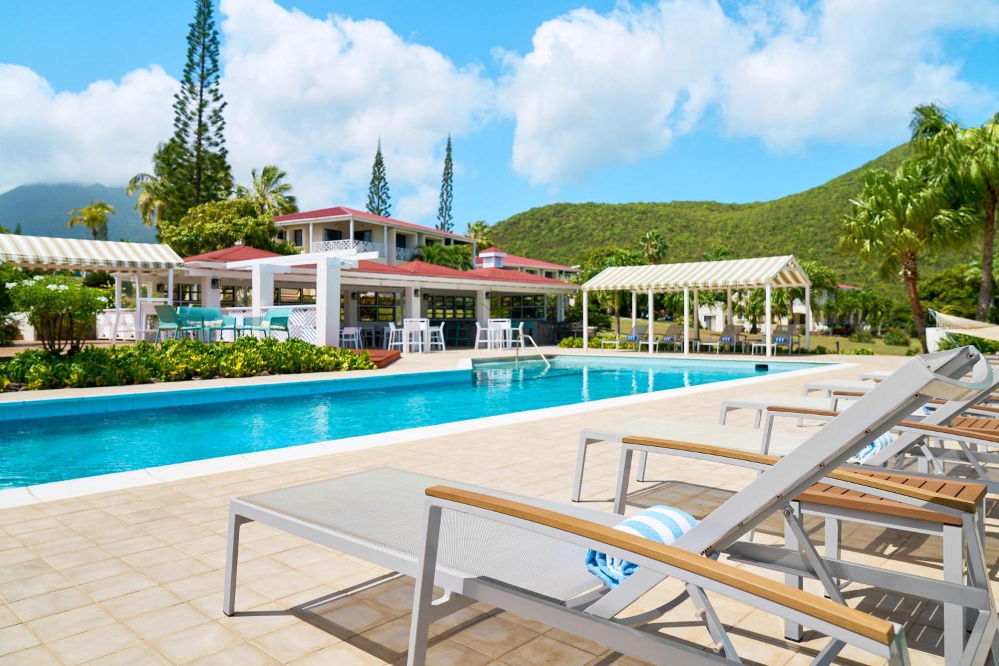 Mount Nevis Hotel Bagian luar foto