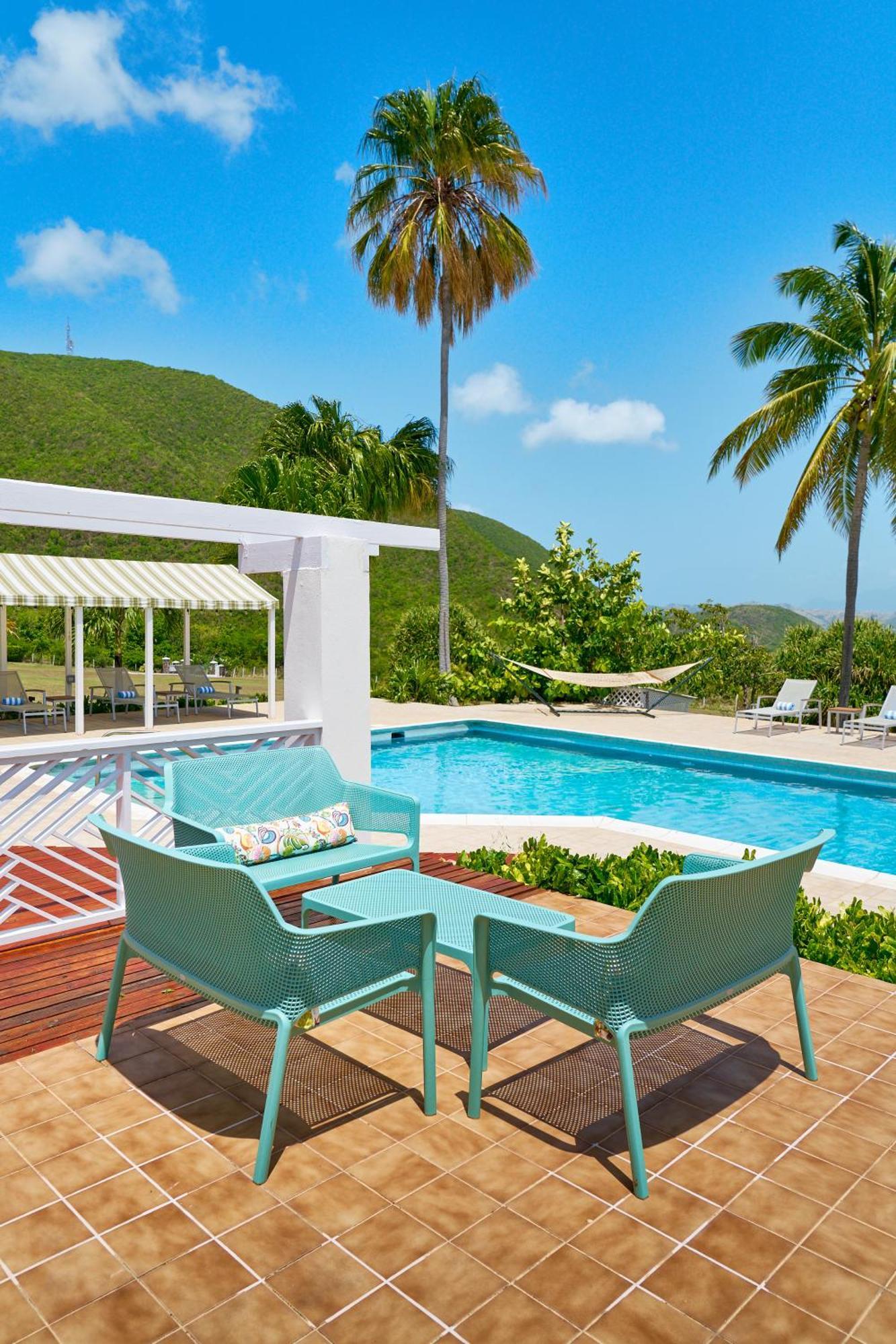 Mount Nevis Hotel Bagian luar foto