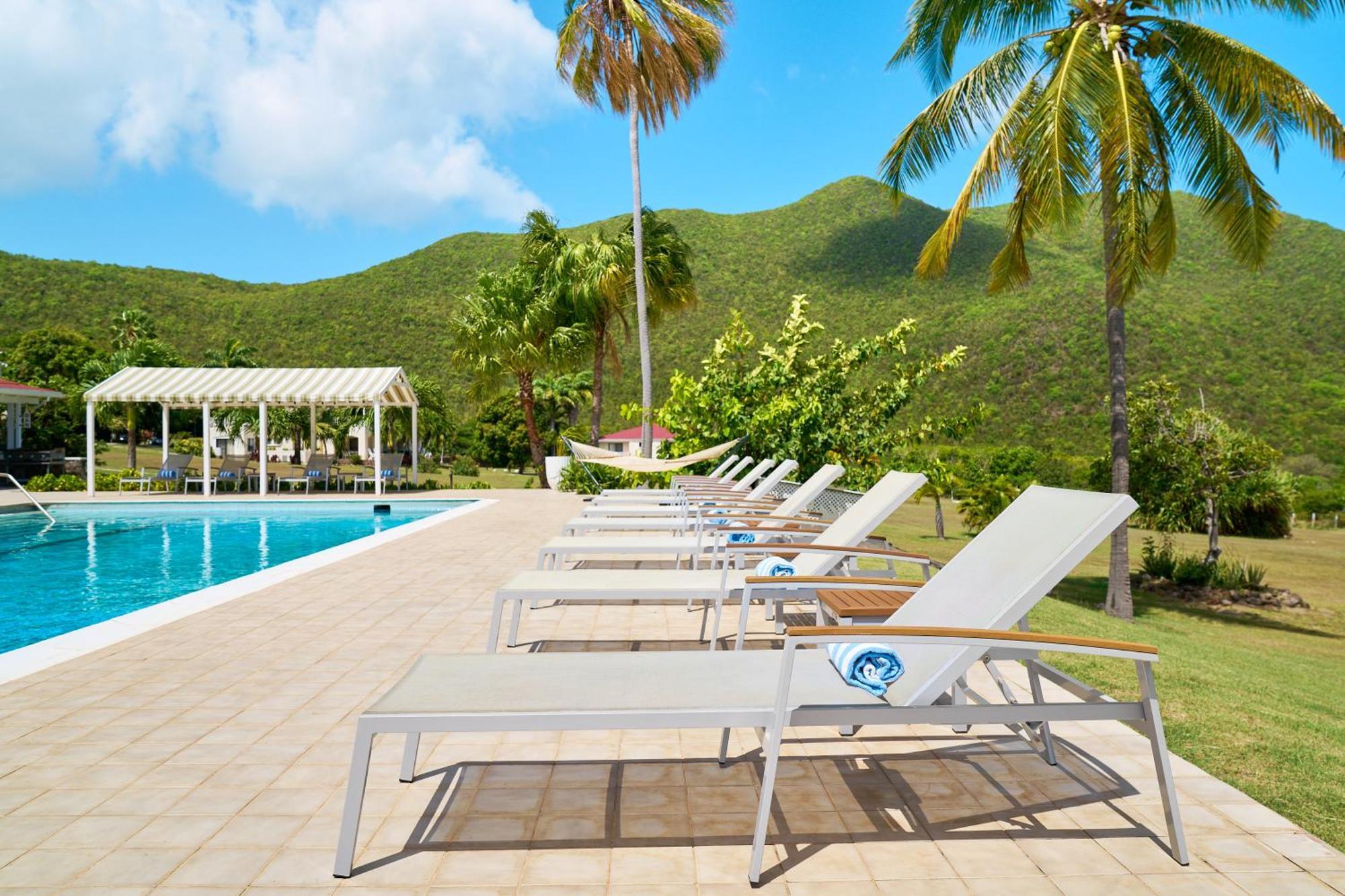 Mount Nevis Hotel Bagian luar foto